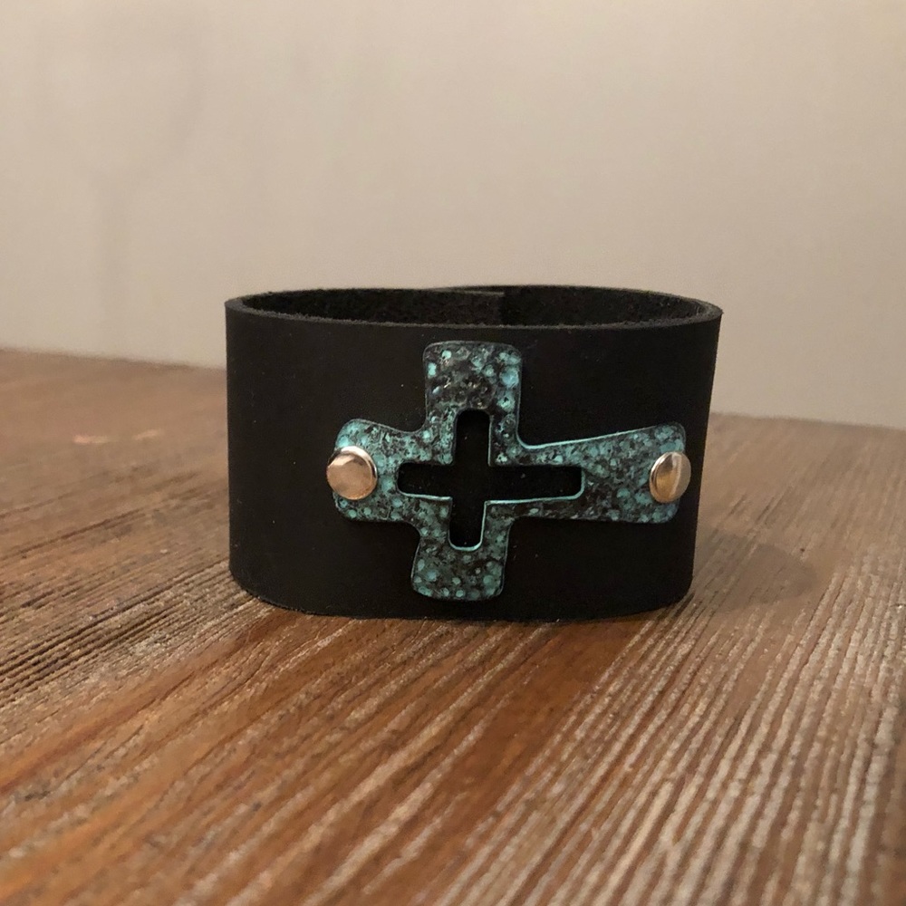 Handmade leather bracelet- Cross